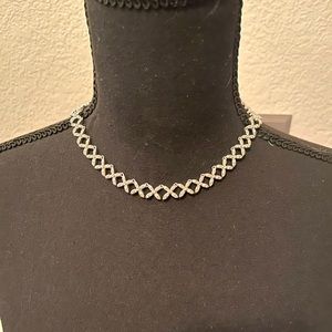 Nadri women’s Necklaces beautiful 16”choker perfect for the holidays like new